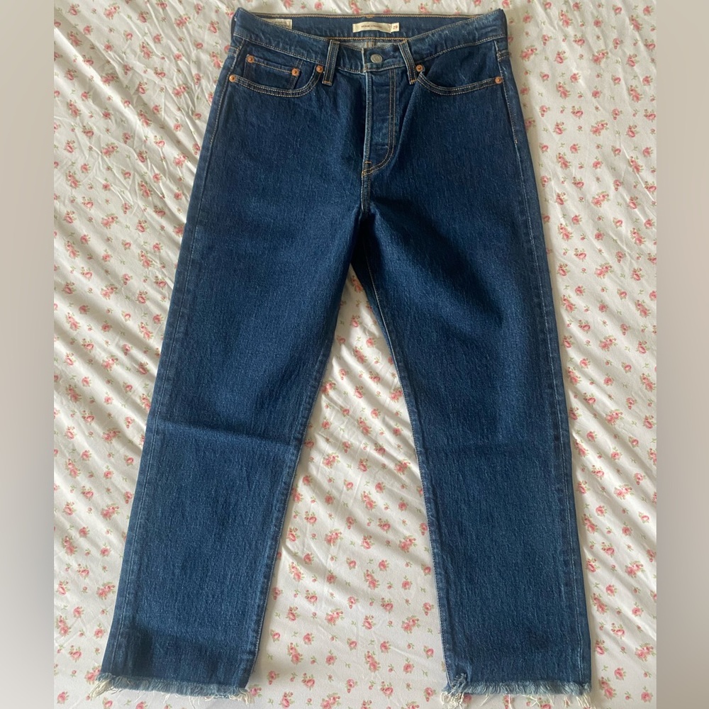 Medium Wash Levi Jeans